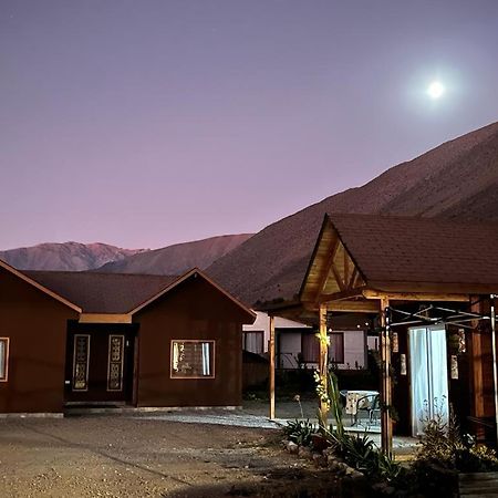 Cabanas Vicuna Cielo De Peralillo - Valle De Elqui Dış mekan fotoğraf